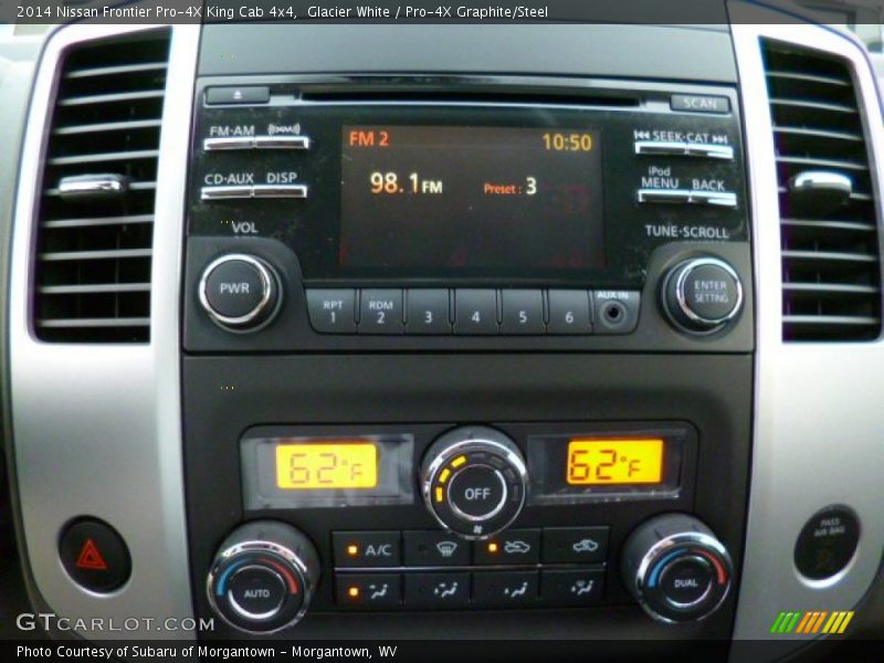 Controls of 2014 Frontier Pro-4X King Cab 4x4