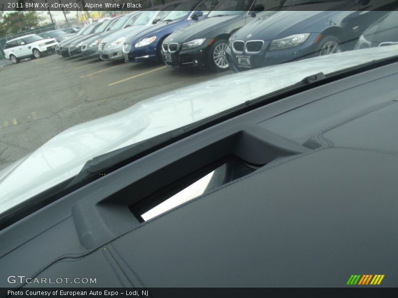 Alpine White / Black 2011 BMW X6 xDrive50i
