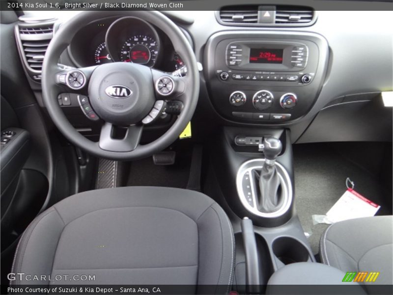 Bright Silver / Black Diamond Woven Cloth 2014 Kia Soul 1.6