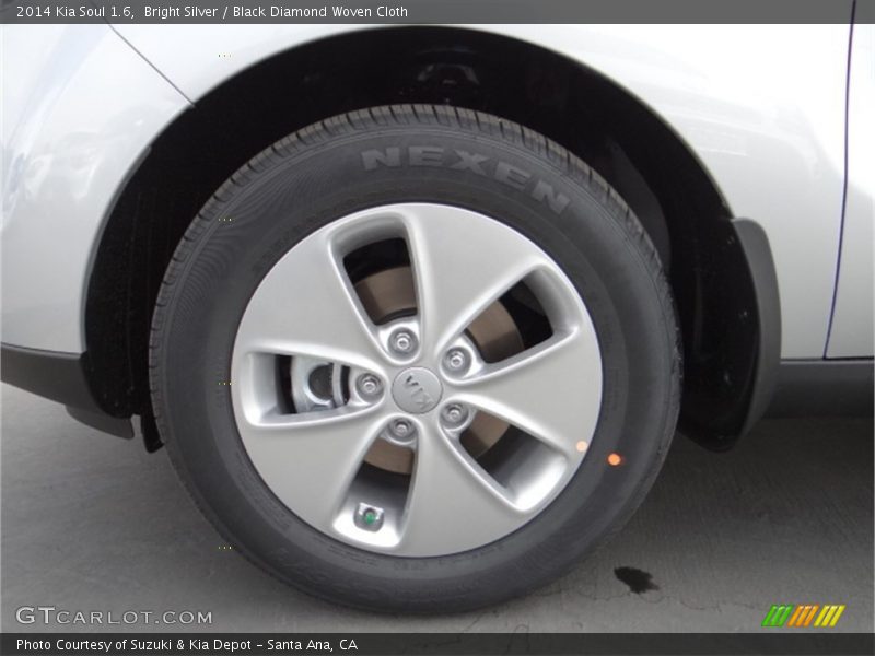 Bright Silver / Black Diamond Woven Cloth 2014 Kia Soul 1.6