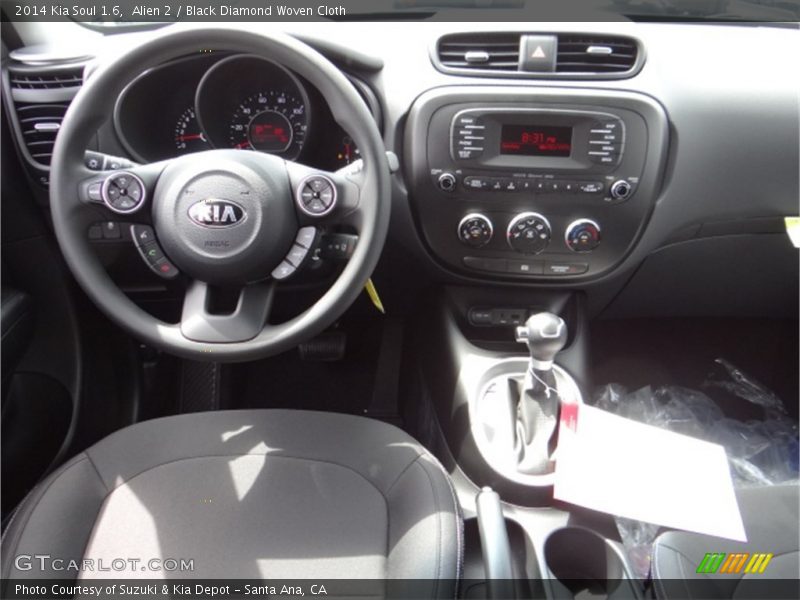 Alien 2 / Black Diamond Woven Cloth 2014 Kia Soul 1.6