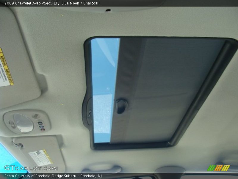 Blue Moon / Charcoal 2009 Chevrolet Aveo Aveo5 LT