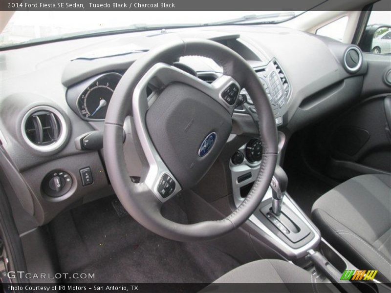 Tuxedo Black / Charcoal Black 2014 Ford Fiesta SE Sedan