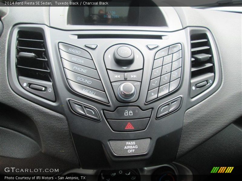 Tuxedo Black / Charcoal Black 2014 Ford Fiesta SE Sedan