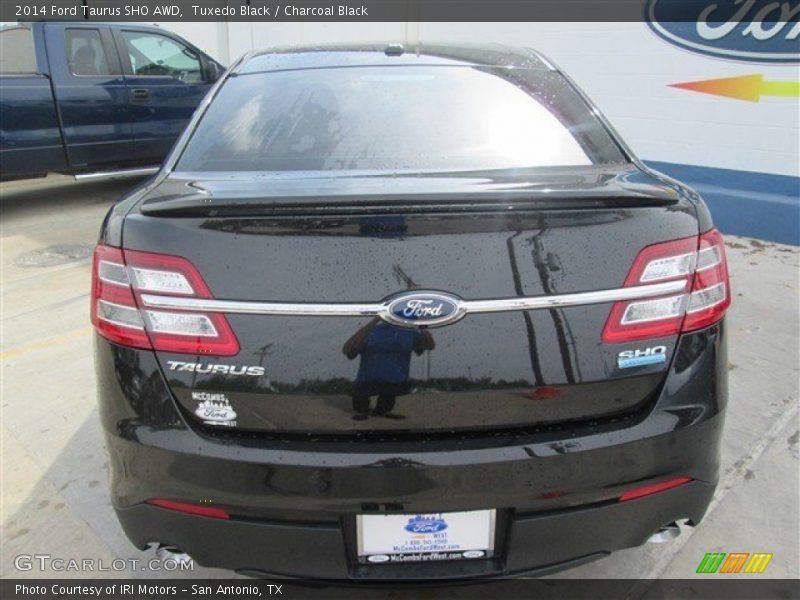 Tuxedo Black / Charcoal Black 2014 Ford Taurus SHO AWD