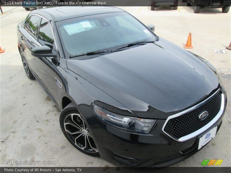 Tuxedo Black / Charcoal Black 2014 Ford Taurus SHO AWD