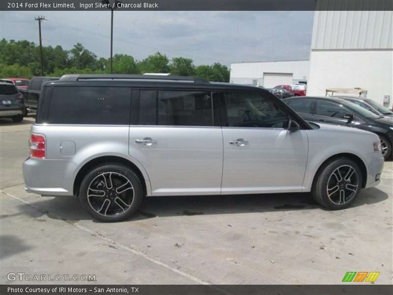 Ingot Silver / Charcoal Black 2014 Ford Flex Limited