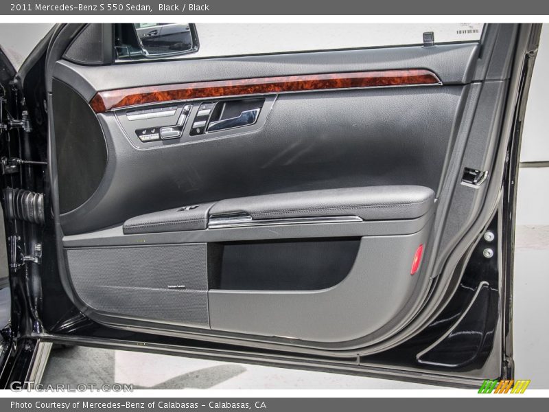 Black / Black 2011 Mercedes-Benz S 550 Sedan