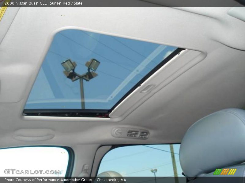 Sunset Red / Slate 2000 Nissan Quest GLE