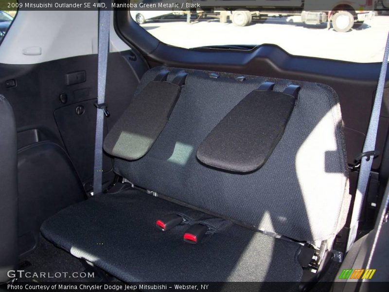 Manitoba Green Metallic / Black 2009 Mitsubishi Outlander SE 4WD