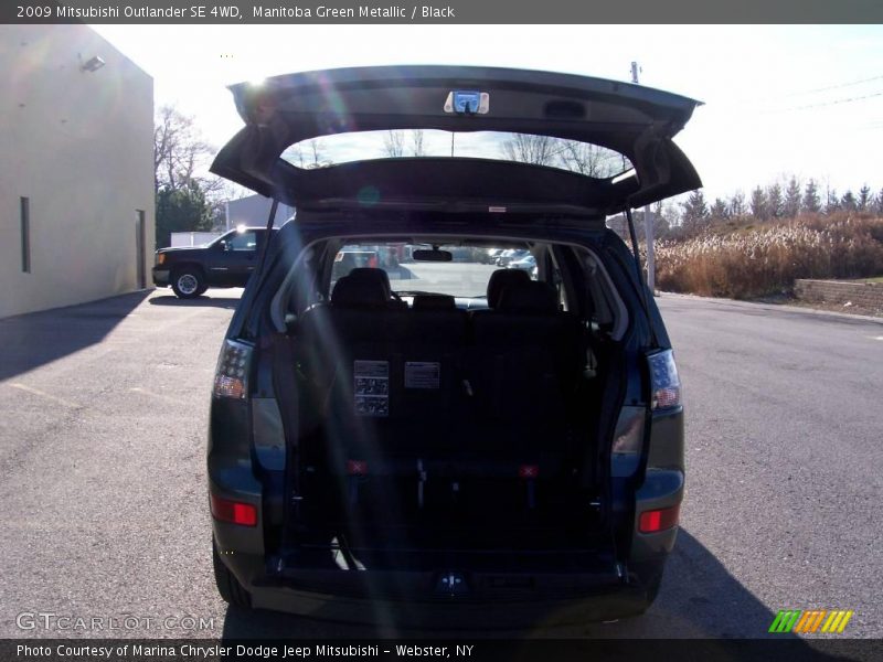 Manitoba Green Metallic / Black 2009 Mitsubishi Outlander SE 4WD