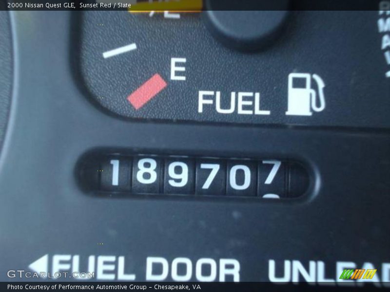 Sunset Red / Slate 2000 Nissan Quest GLE