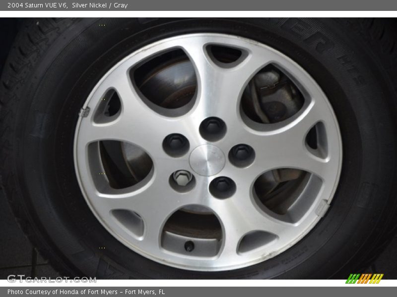 Silver Nickel / Gray 2004 Saturn VUE V6