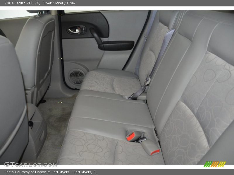 Silver Nickel / Gray 2004 Saturn VUE V6