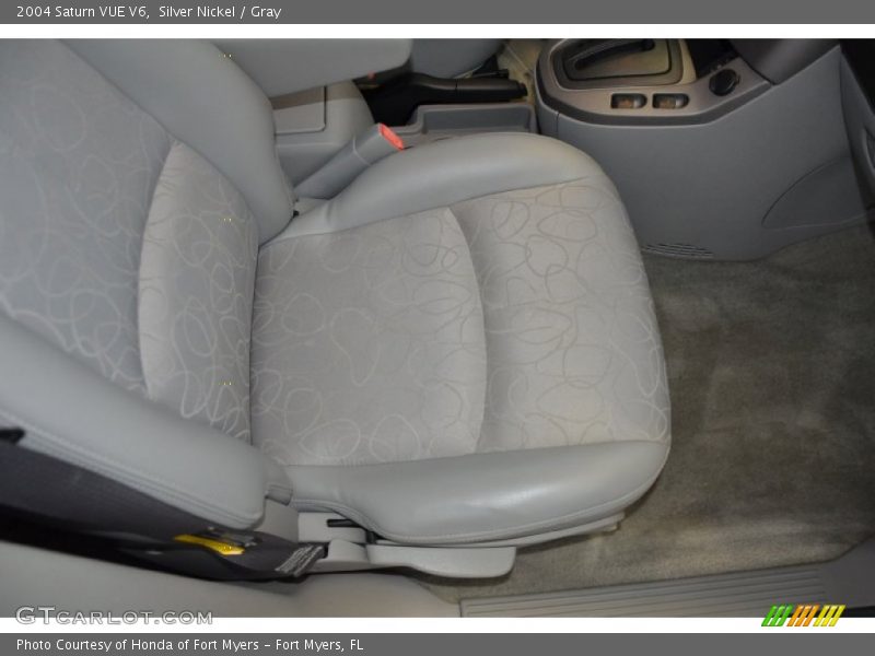 Silver Nickel / Gray 2004 Saturn VUE V6