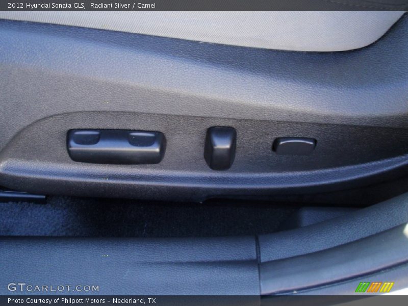 Radiant Silver / Camel 2012 Hyundai Sonata GLS