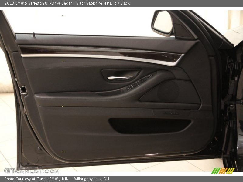 Black Sapphire Metallic / Black 2013 BMW 5 Series 528i xDrive Sedan