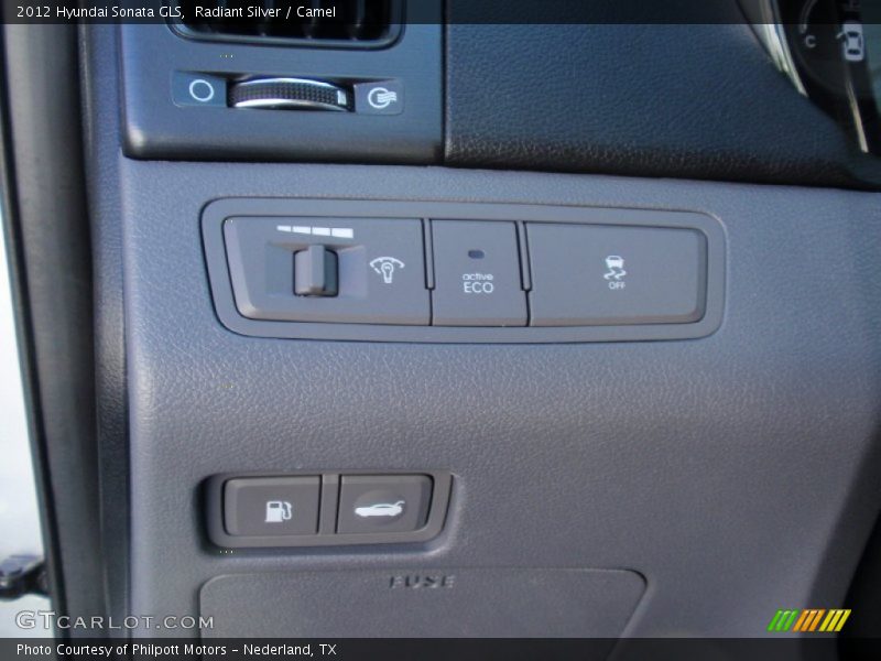 Radiant Silver / Camel 2012 Hyundai Sonata GLS