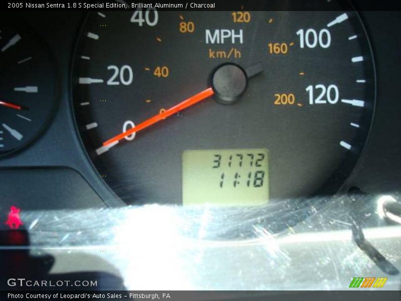 Brilliant Aluminum / Charcoal 2005 Nissan Sentra 1.8 S Special Edition