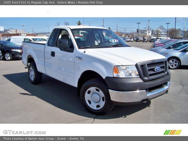 Oxford White / Medium Flint Grey 2005 Ford F150 XL Regular Cab 4x4