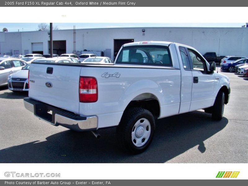 Oxford White / Medium Flint Grey 2005 Ford F150 XL Regular Cab 4x4