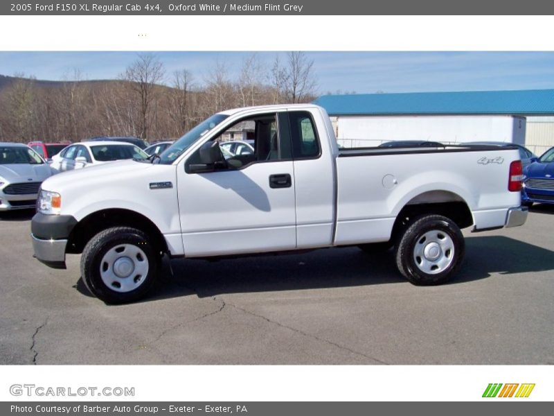 Oxford White / Medium Flint Grey 2005 Ford F150 XL Regular Cab 4x4