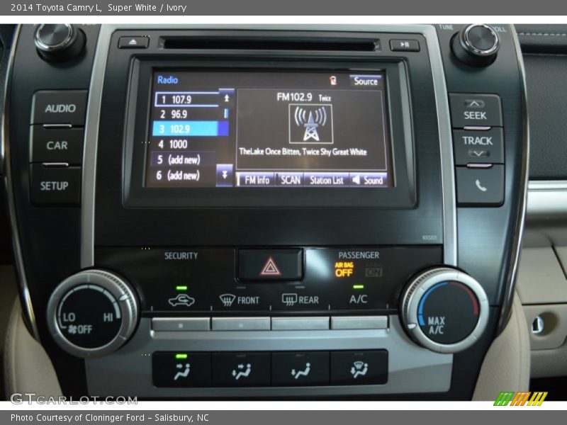 Super White / Ivory 2014 Toyota Camry L