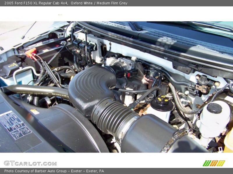 Oxford White / Medium Flint Grey 2005 Ford F150 XL Regular Cab 4x4