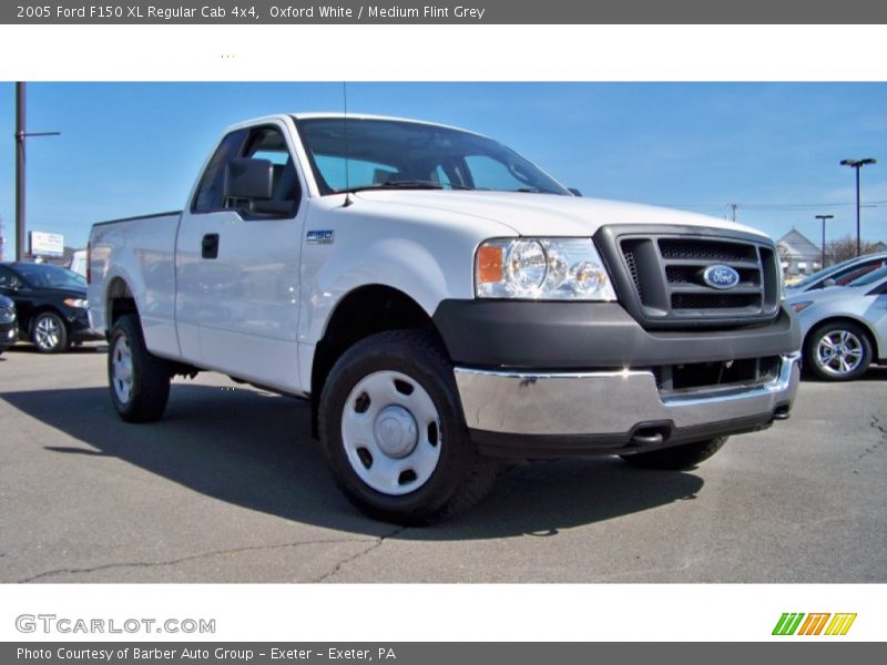 Oxford White / Medium Flint Grey 2005 Ford F150 XL Regular Cab 4x4