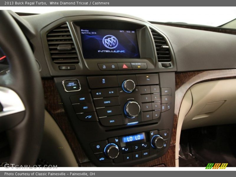 White Diamond Tricoat / Cashmere 2013 Buick Regal Turbo