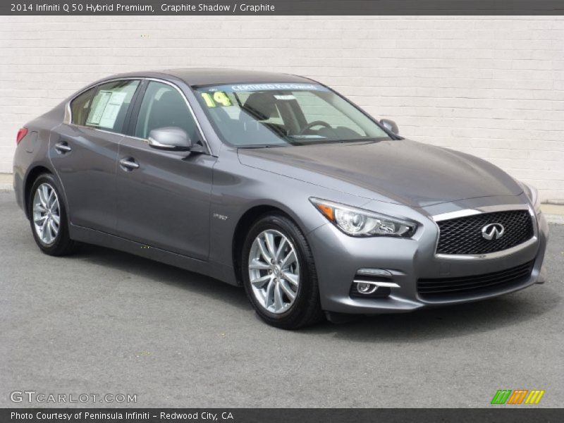 Front 3/4 View of 2014 Q 50 Hybrid Premium