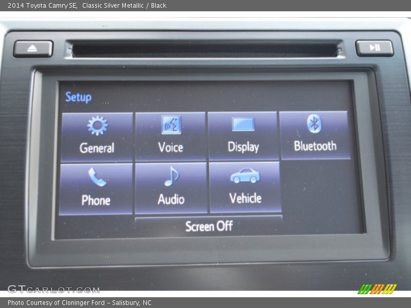 Classic Silver Metallic / Black 2014 Toyota Camry SE