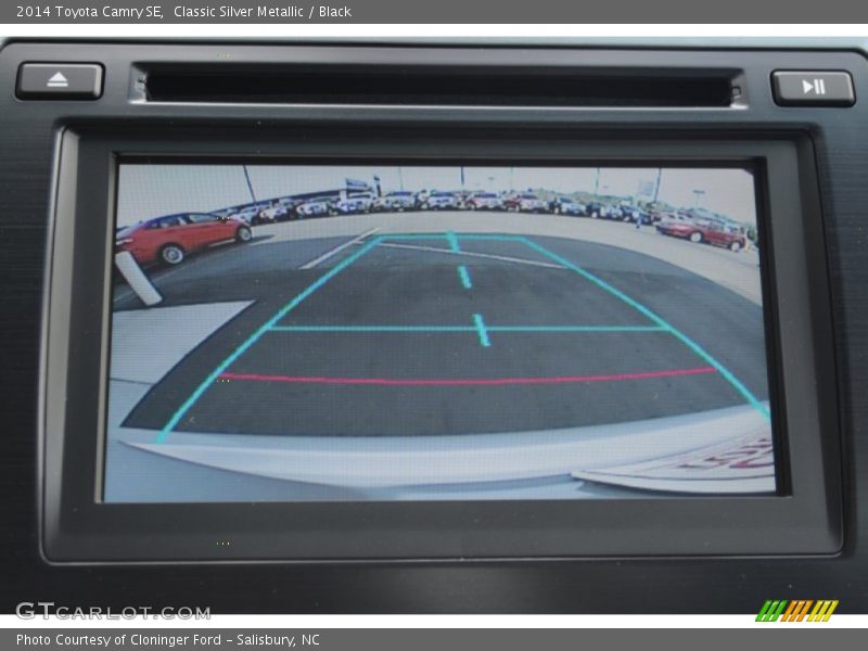 Classic Silver Metallic / Black 2014 Toyota Camry SE