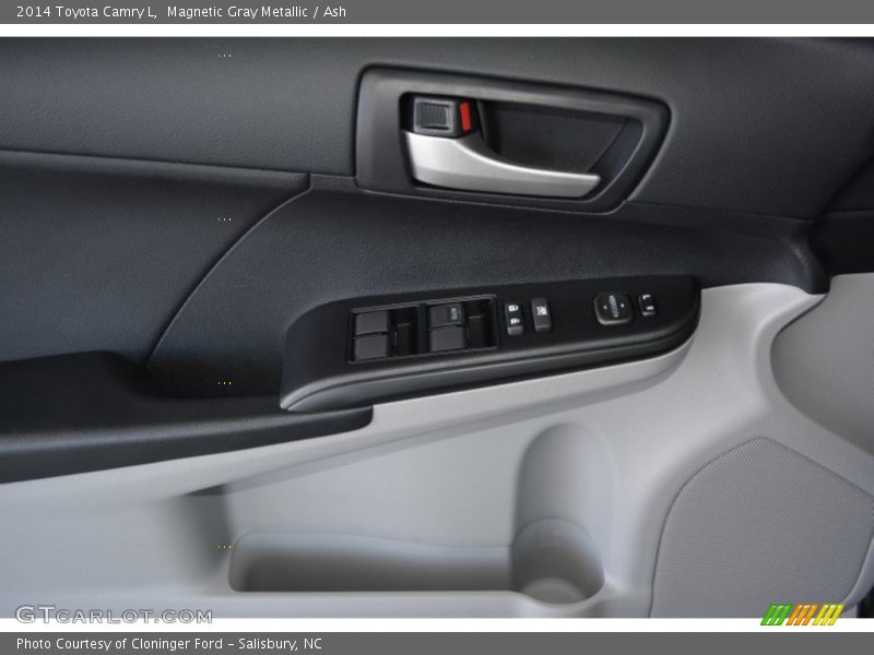 Magnetic Gray Metallic / Ash 2014 Toyota Camry L