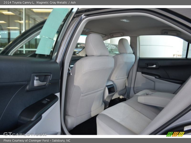 Magnetic Gray Metallic / Ash 2014 Toyota Camry L