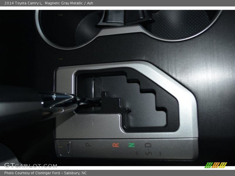 Magnetic Gray Metallic / Ash 2014 Toyota Camry L