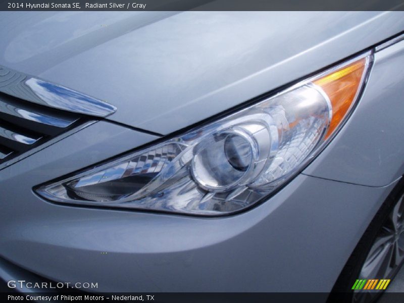 Radiant Silver / Gray 2014 Hyundai Sonata SE