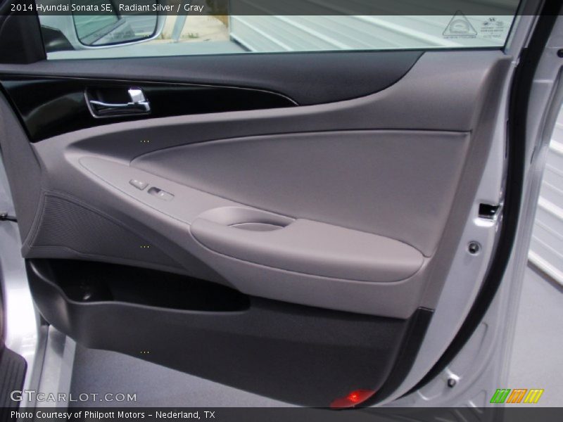 Radiant Silver / Gray 2014 Hyundai Sonata SE
