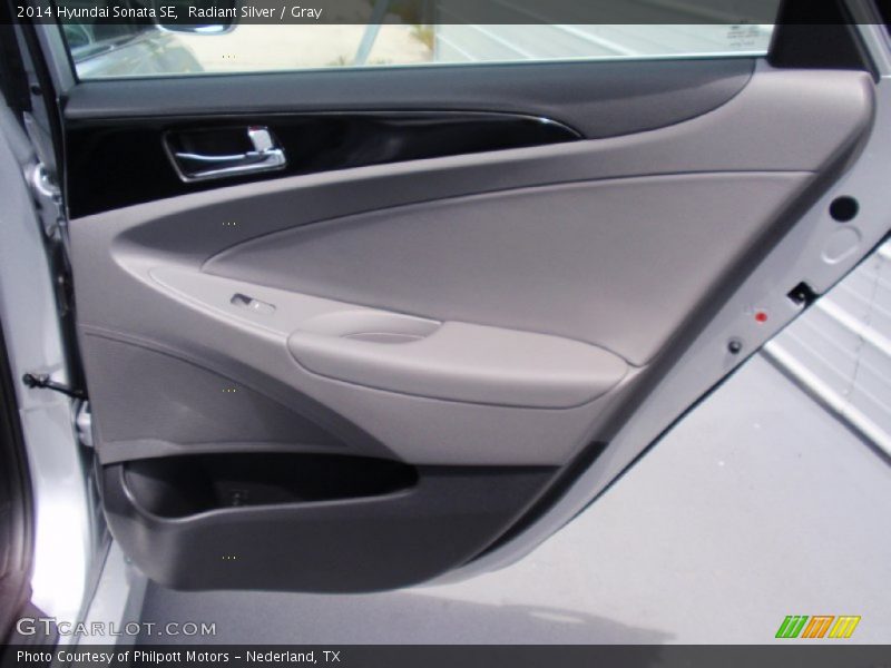 Radiant Silver / Gray 2014 Hyundai Sonata SE