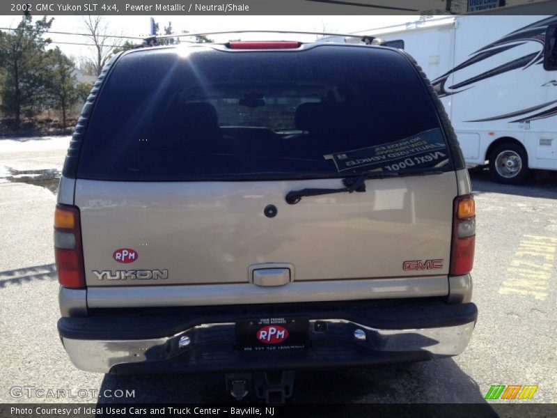 Pewter Metallic / Neutral/Shale 2002 GMC Yukon SLT 4x4