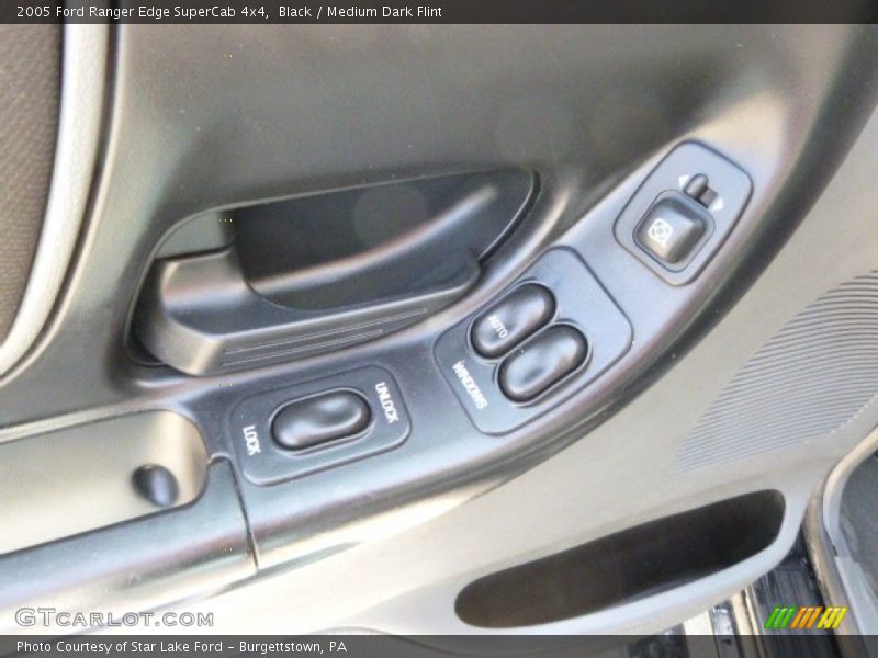 Black / Medium Dark Flint 2005 Ford Ranger Edge SuperCab 4x4