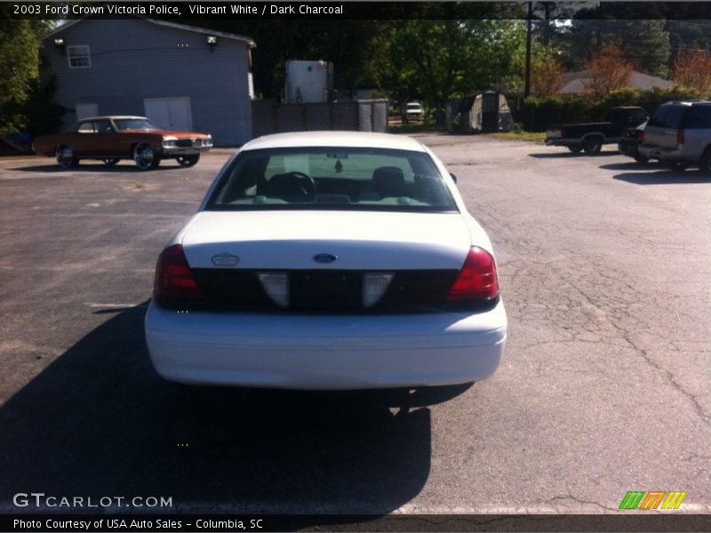 Vibrant White / Dark Charcoal 2003 Ford Crown Victoria Police