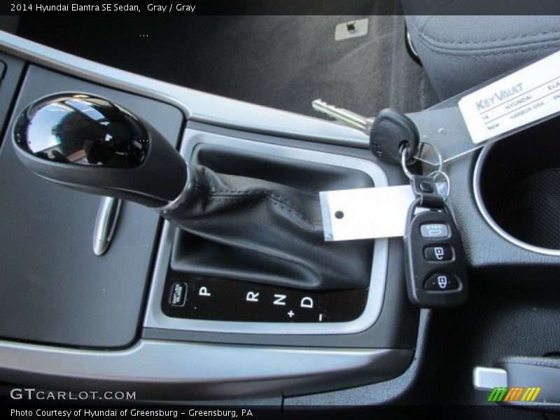 Gray / Gray 2014 Hyundai Elantra SE Sedan