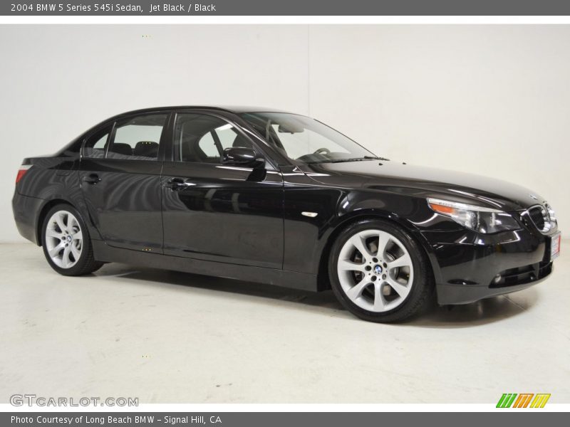 Front 3/4 View of 2004 5 Series 545i Sedan