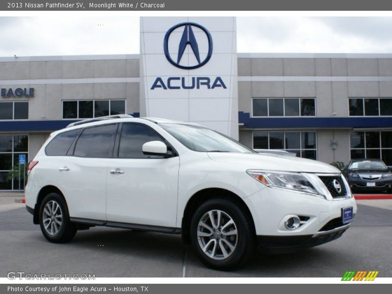 Moonlight White / Charcoal 2013 Nissan Pathfinder SV