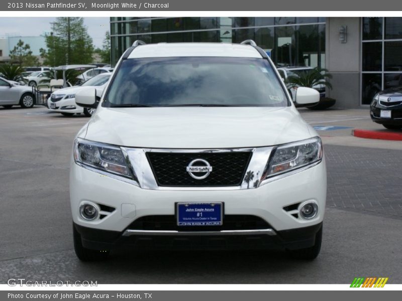 Moonlight White / Charcoal 2013 Nissan Pathfinder SV