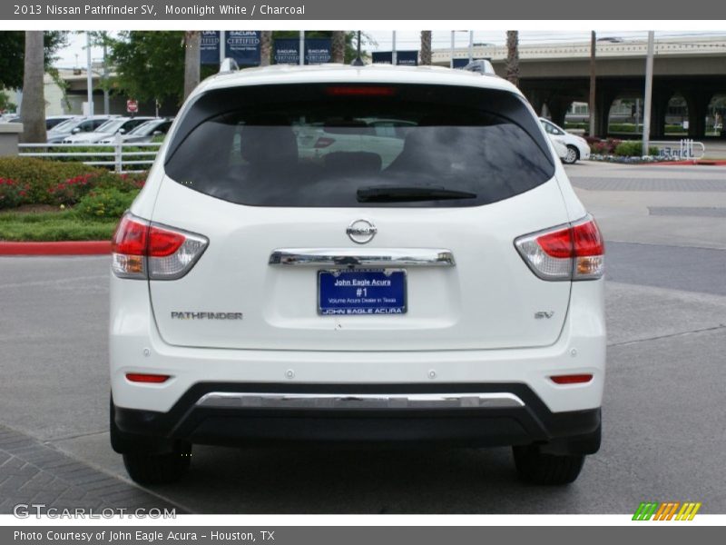 Moonlight White / Charcoal 2013 Nissan Pathfinder SV