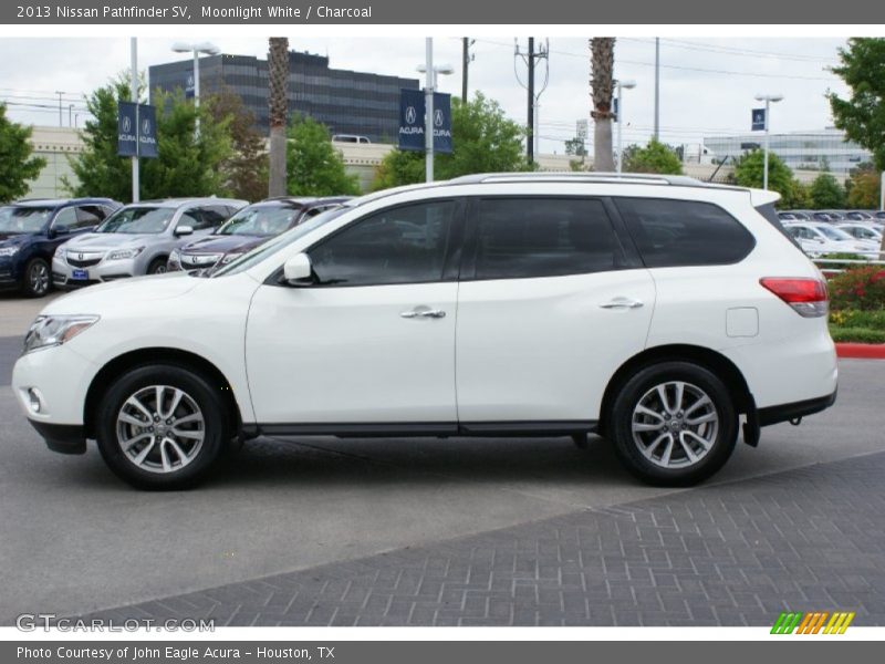 Moonlight White / Charcoal 2013 Nissan Pathfinder SV