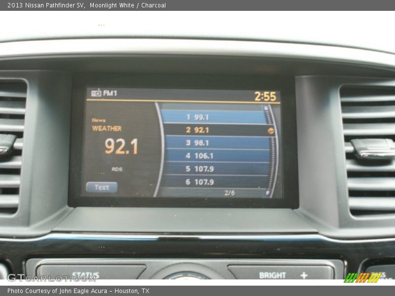 Moonlight White / Charcoal 2013 Nissan Pathfinder SV