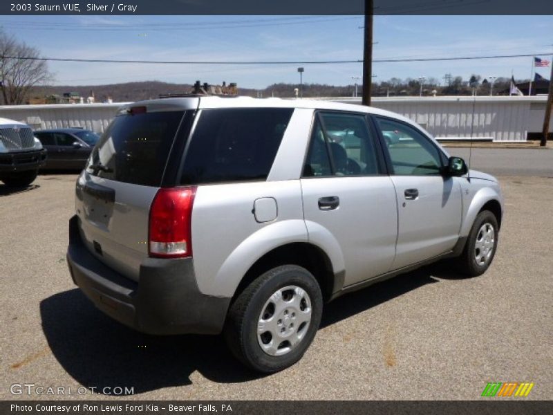 Silver / Gray 2003 Saturn VUE